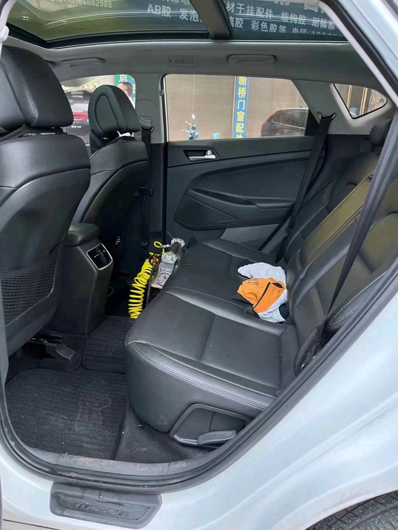 长沙18年现代途胜6