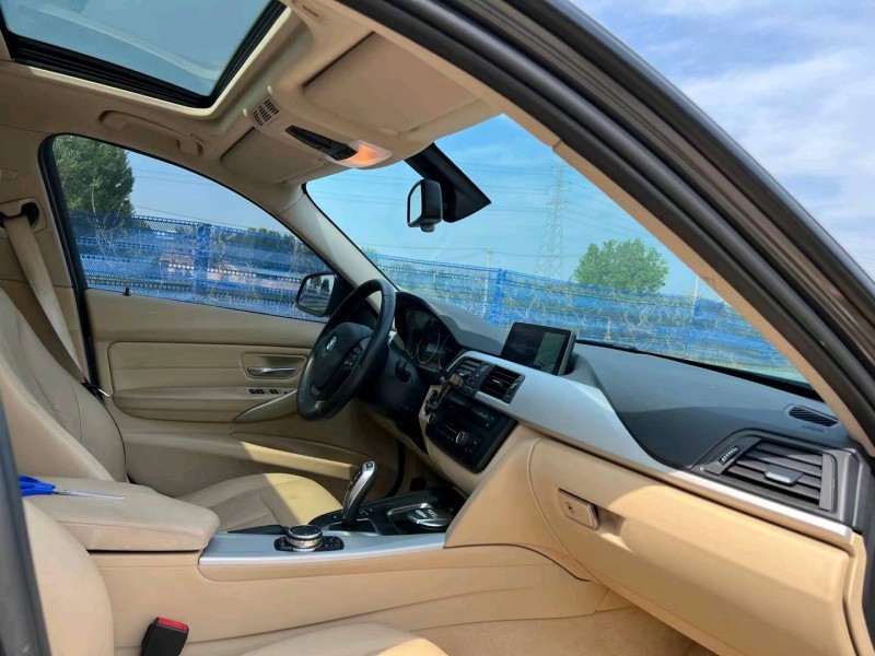 北京13年宝马3系6