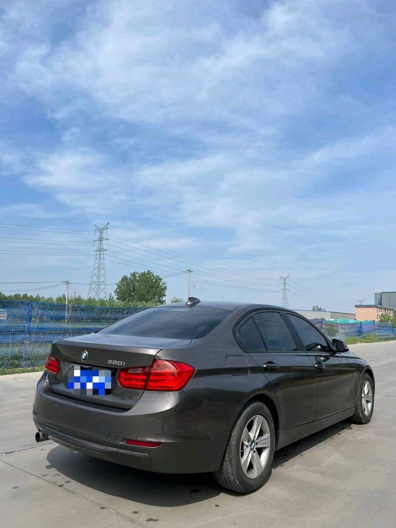 北京13年宝马3系2