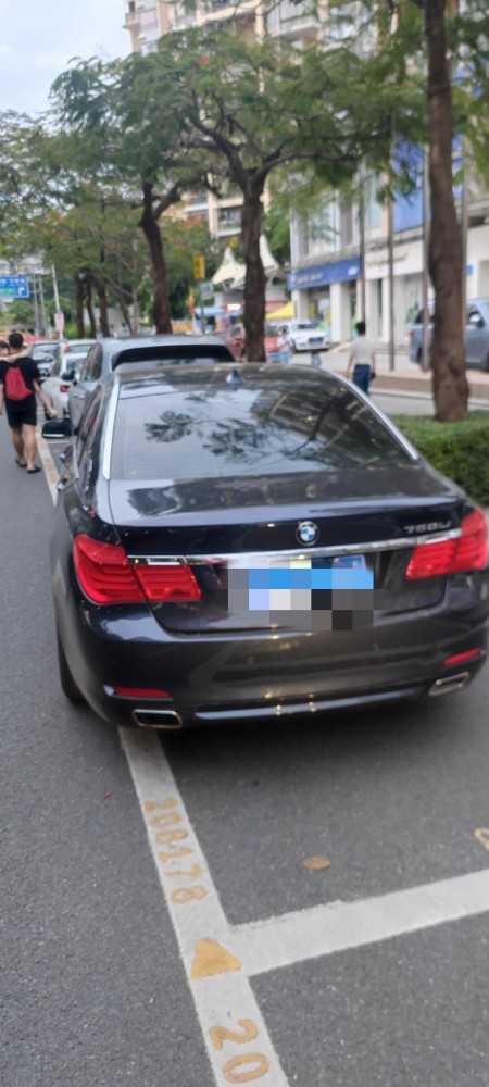 深圳10年寶馬7系2