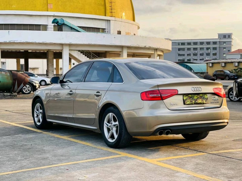 东莞13年奥迪A4L7