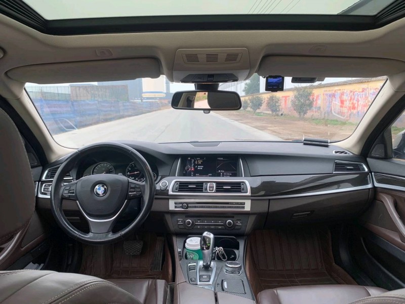 北京17年宝马5系4