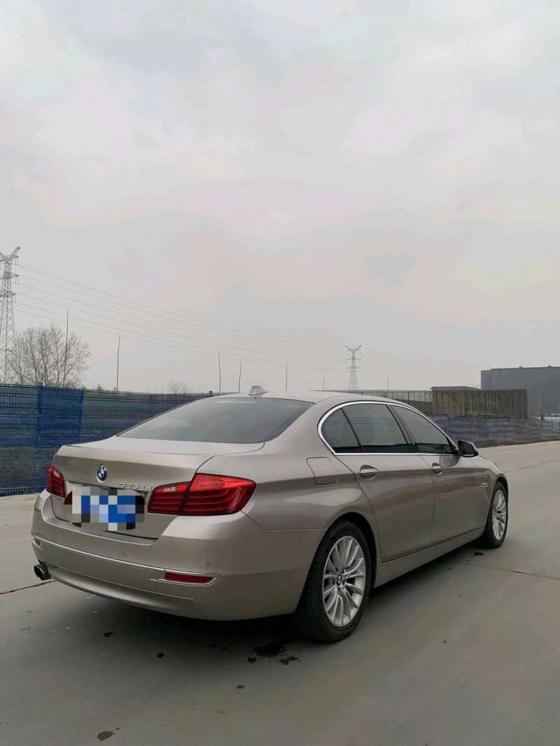 北京17年宝马5系8