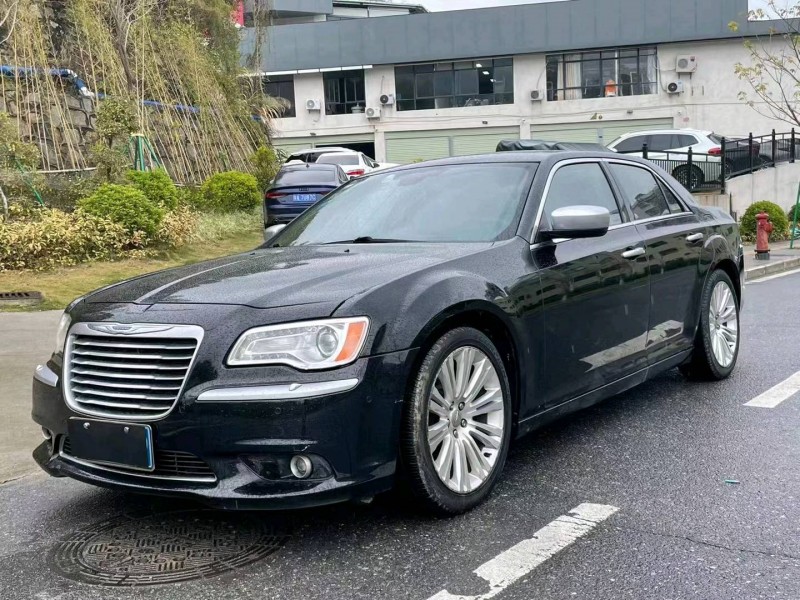 廣州14年克萊斯勒300C2