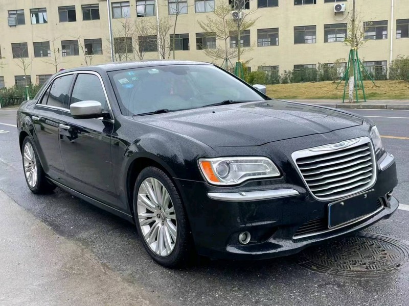 廣州14年克萊斯勒300C4