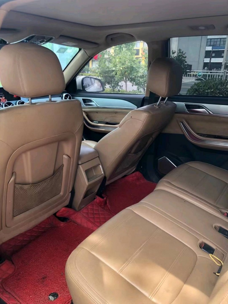 北京18年福特野马4