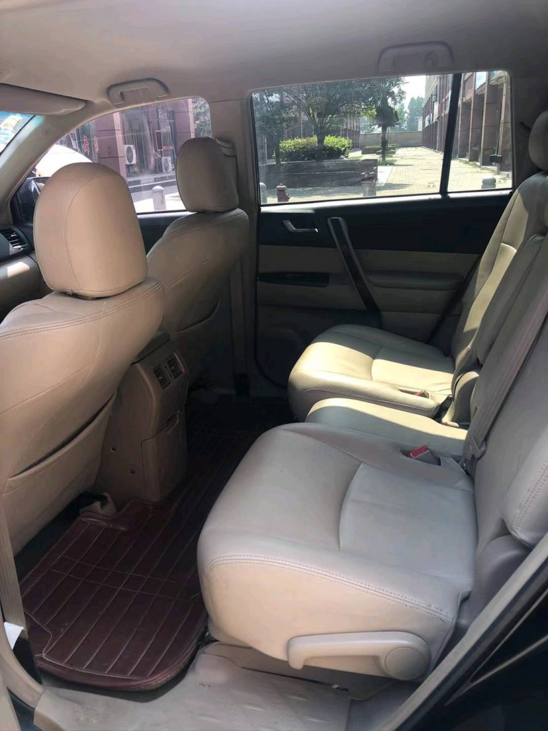 徐州12年丰田汉兰达5