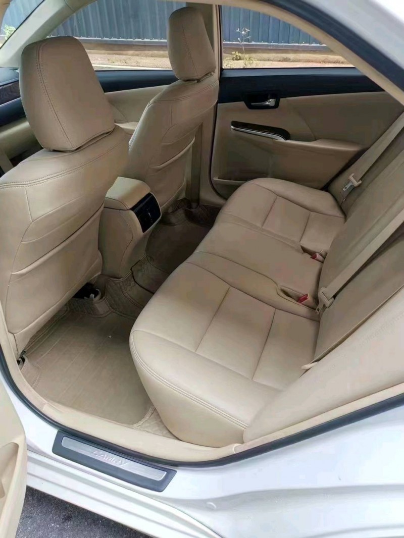 邵阳17年丰田凯美瑞5