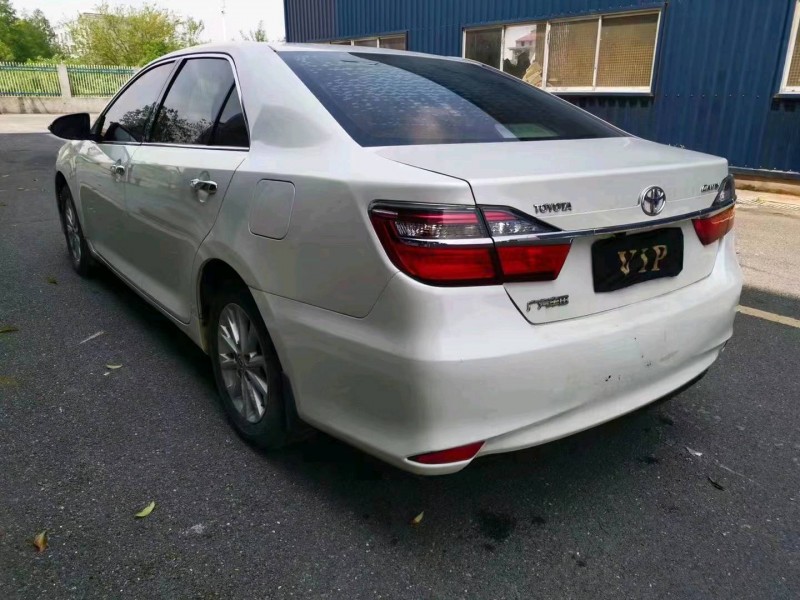 邵阳17年丰田凯美瑞1