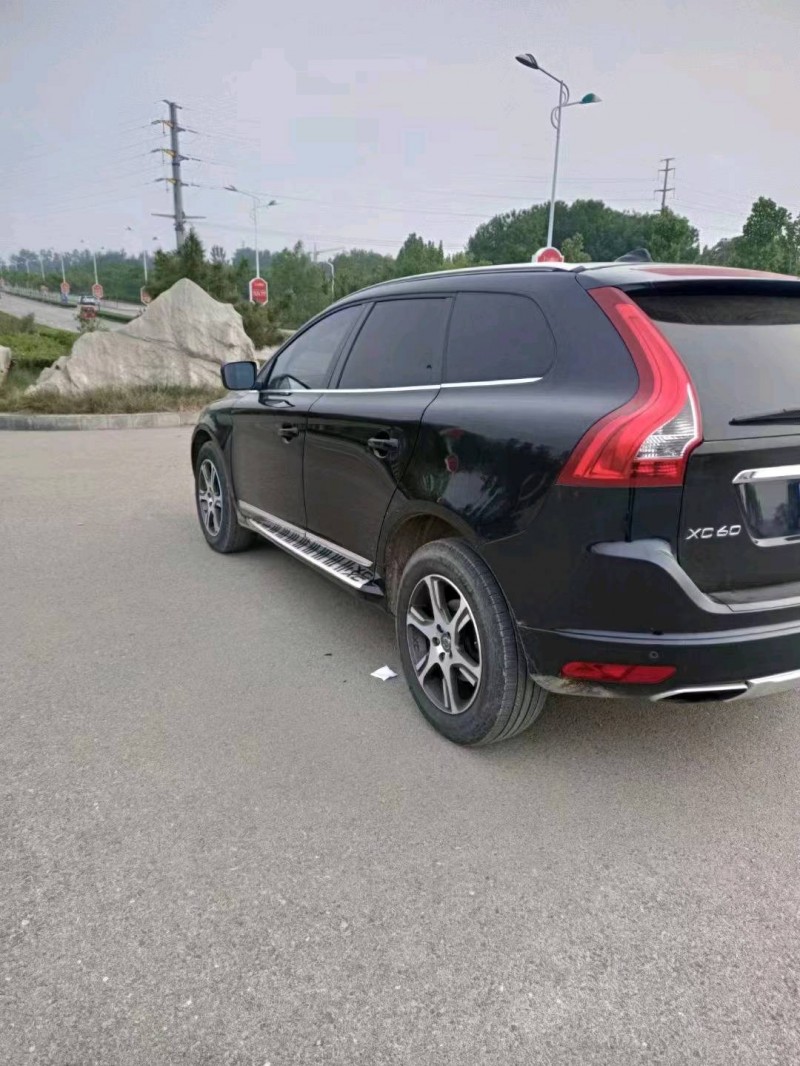 濰坊13年沃爾沃XC607