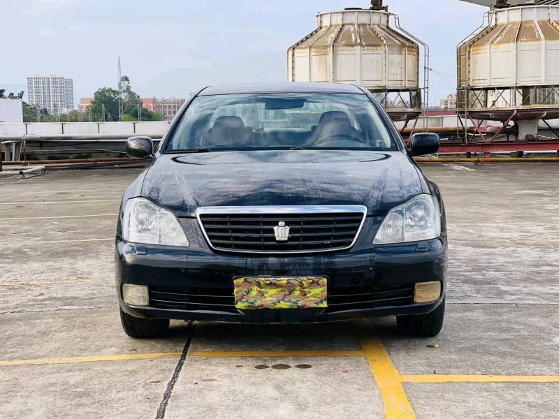 东莞06年丰田皇冠1