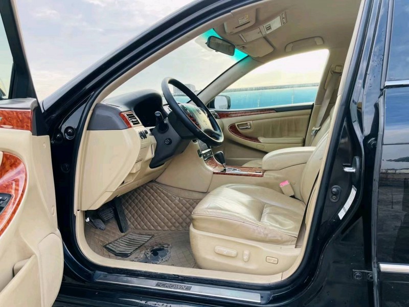 东莞06年丰田皇冠4