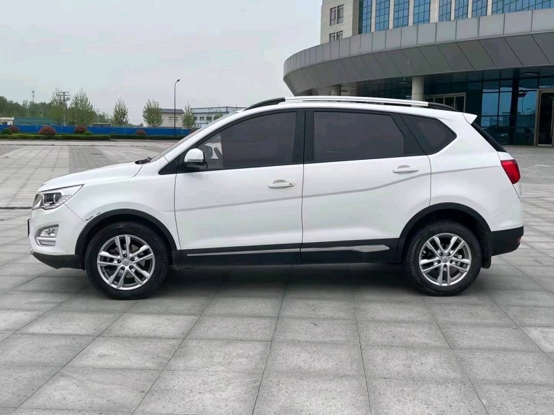 济宁17年宝骏5607