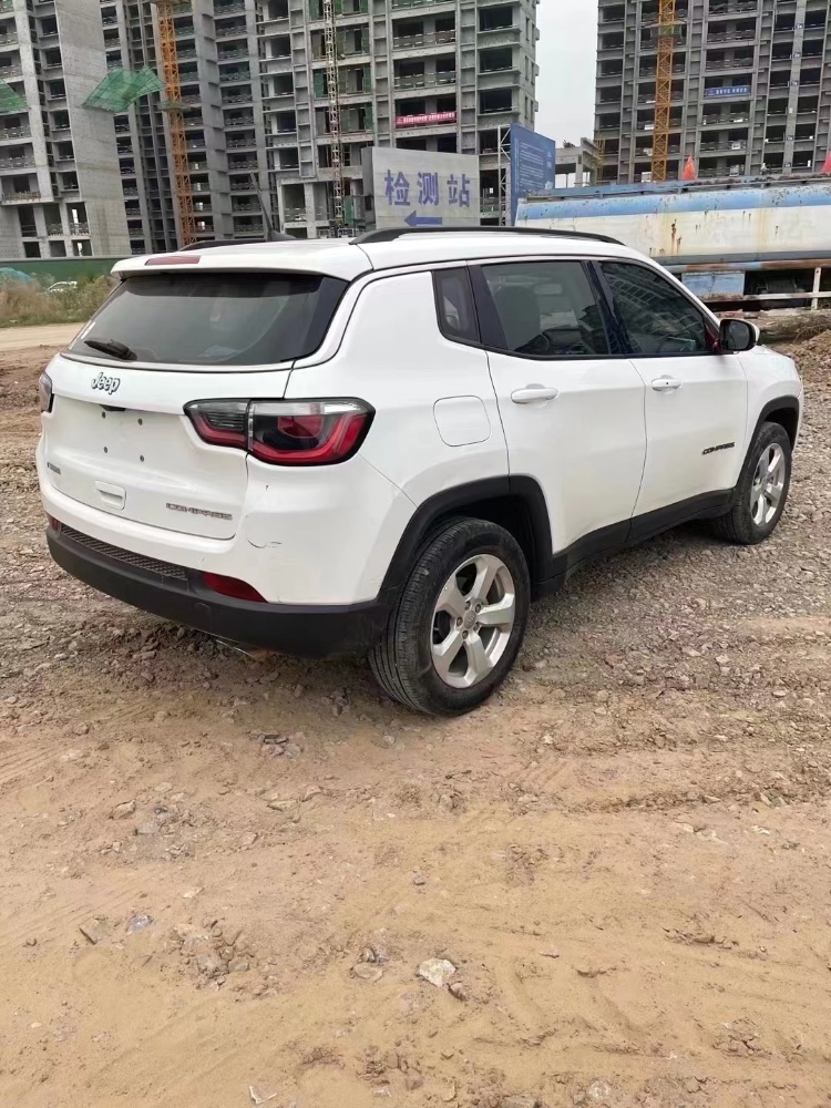 延安20年Jeep指南者2