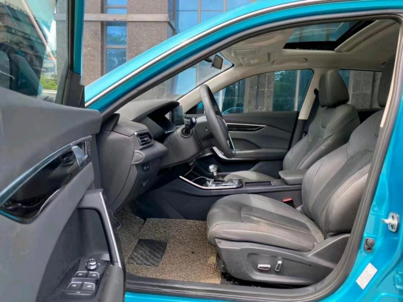 东莞20年东风奕炫7