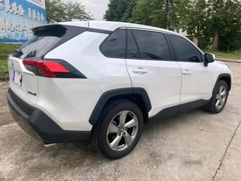 江門22年豐田RAV4榮放9
