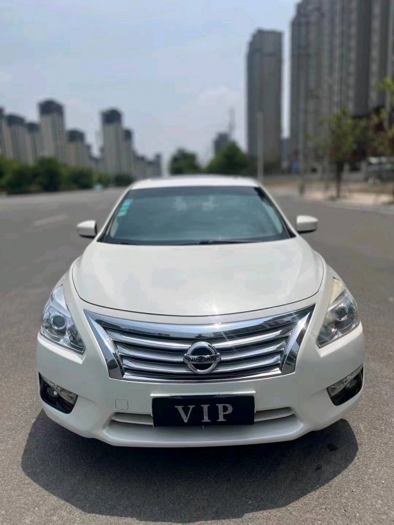 銅陵14年日產天籟1