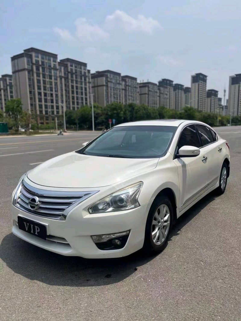 銅陵14年日產天籟4