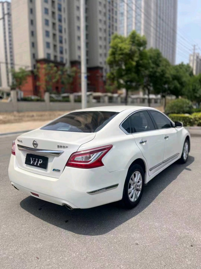 銅陵14年日產天籟3