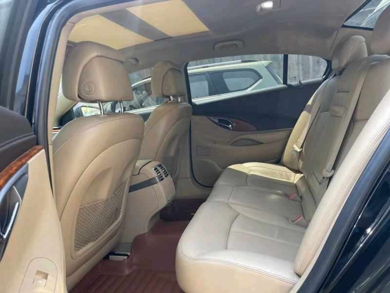 泰安13年别克君越6