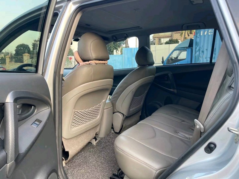 深圳09年豐田RAV46