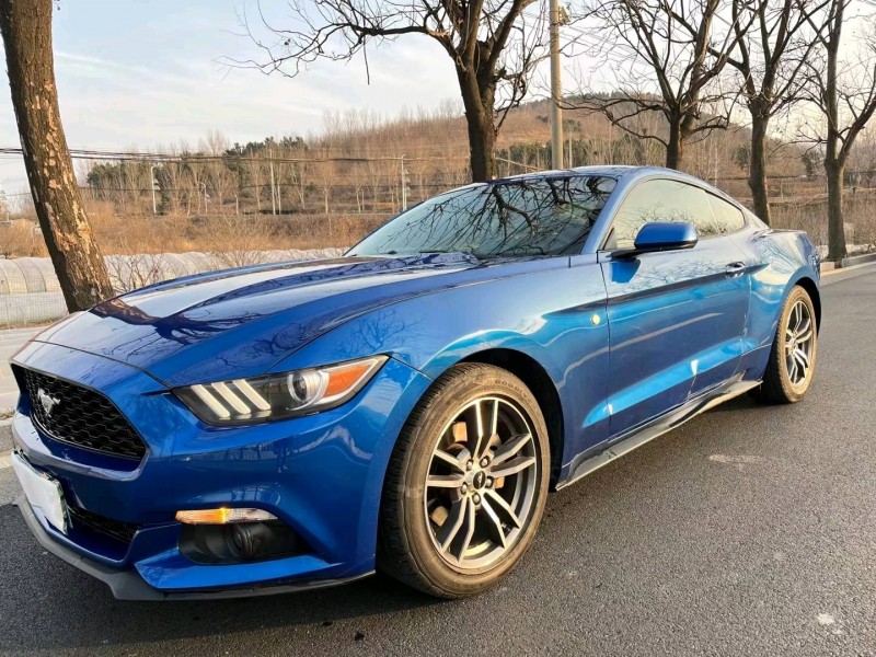 青岛17年福特野马2