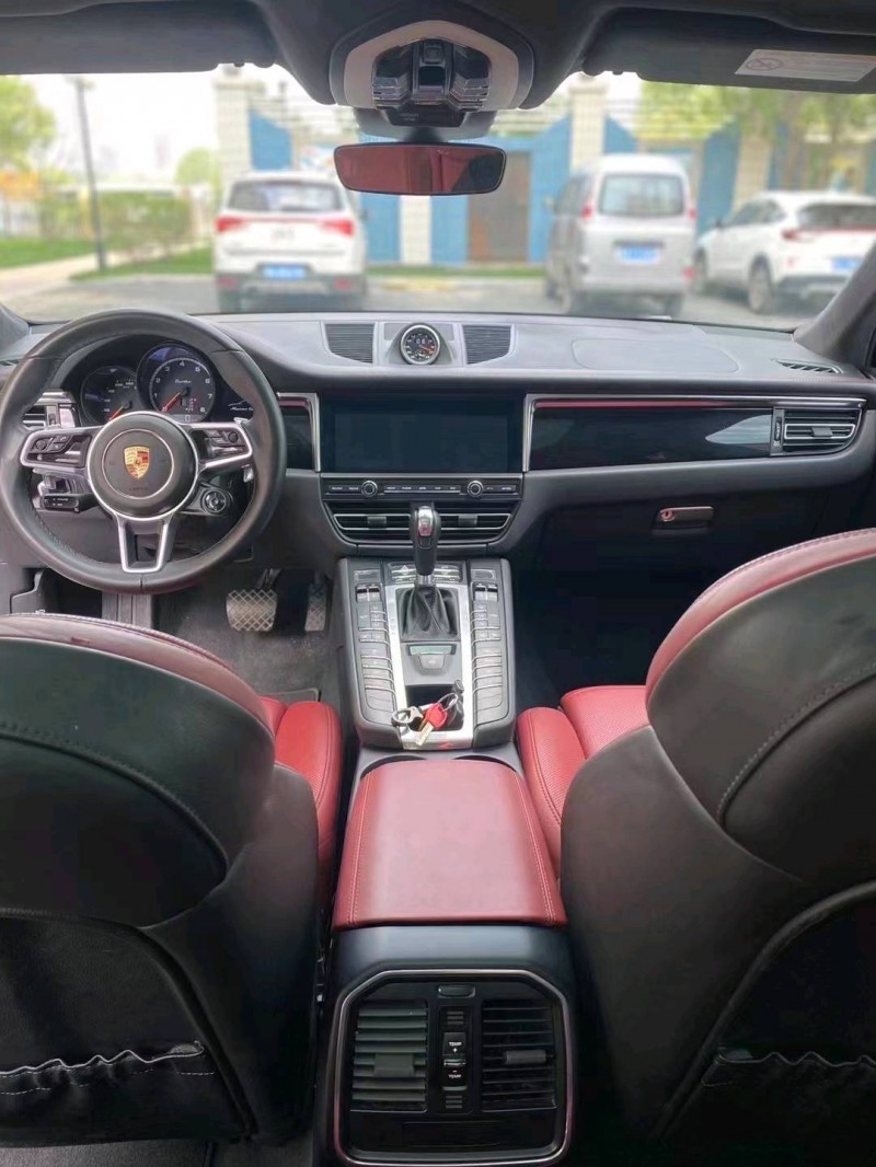 哈爾濱20年保時捷Macan6