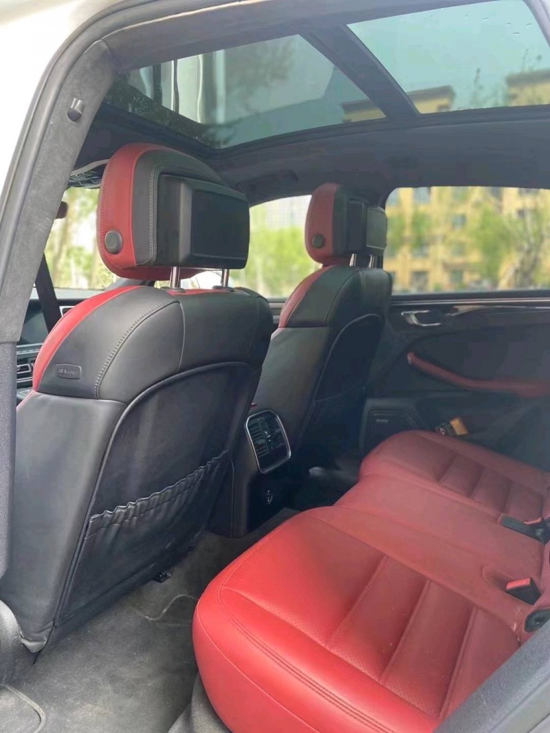 哈爾濱20年保時捷Macan8
