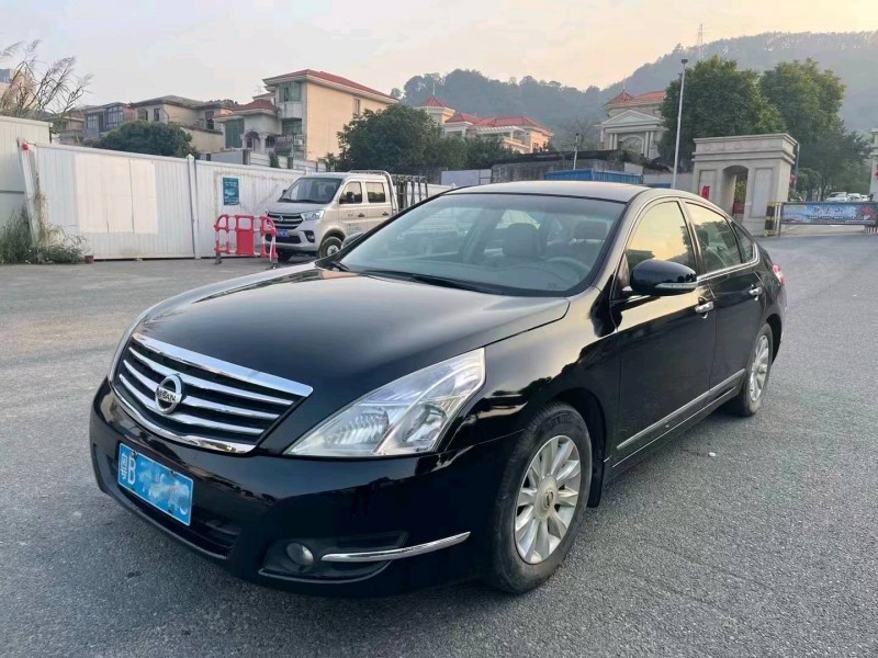深圳10年日產天籟2