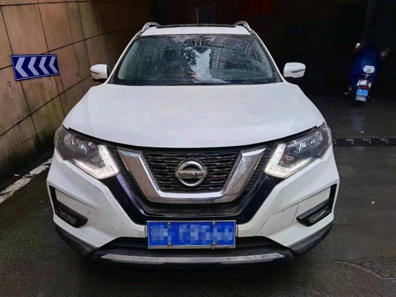 九江17年日產奇駿1