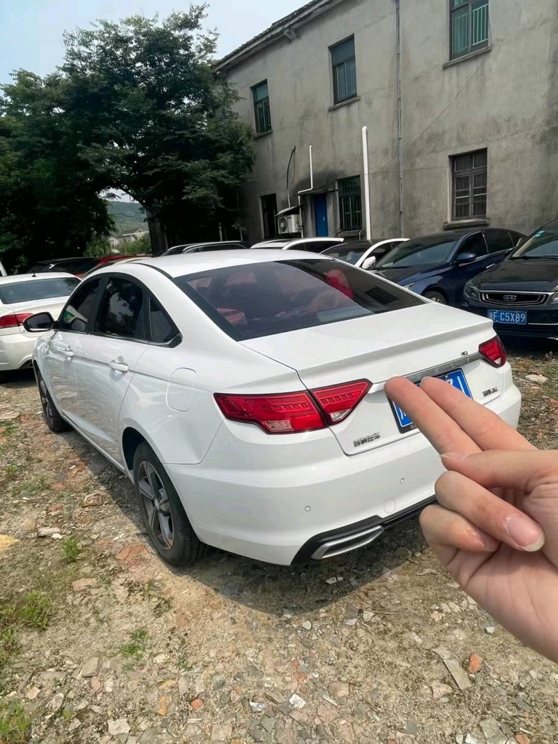 嘉興18年吉利帝豪GL7