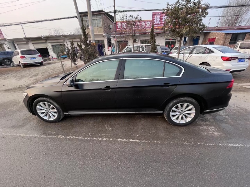 青岛17年大众迈腾2