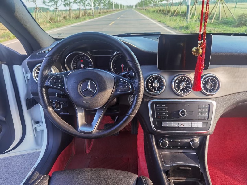 徐州18年奔驰CLA7