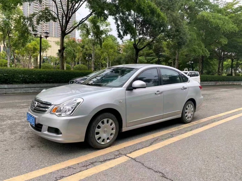 深圳17年日產軒逸8