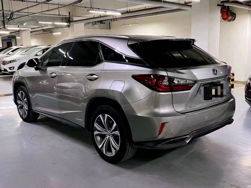 北京18年雷克萨斯RX8