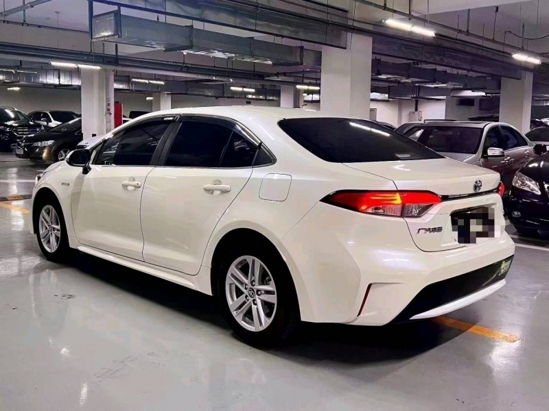 北京19年丰田雷凌4