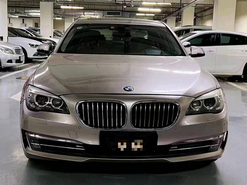 北京13年宝马7系7