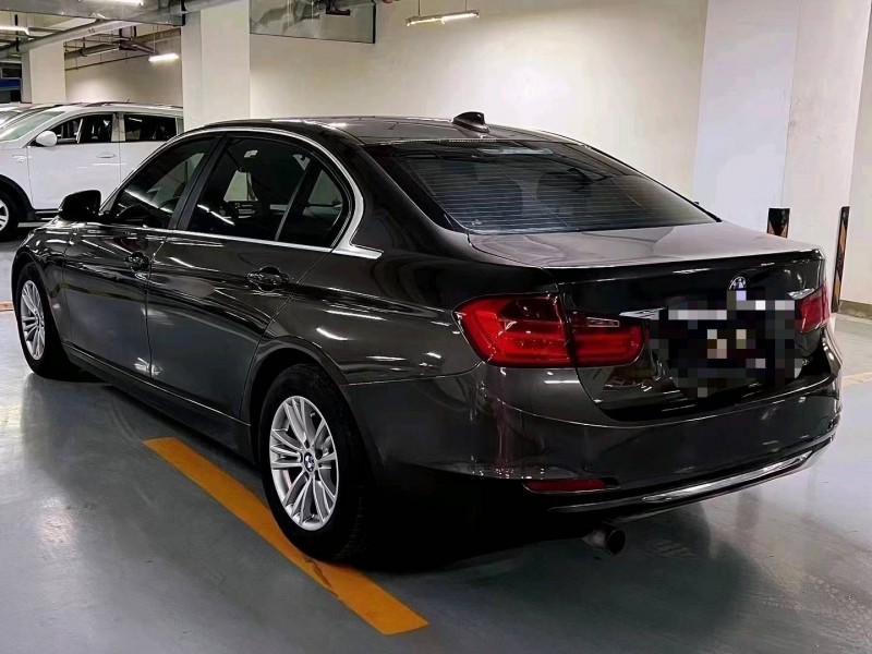 北京12年宝马3系4