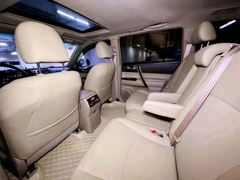 北京14年丰田汉兰达5