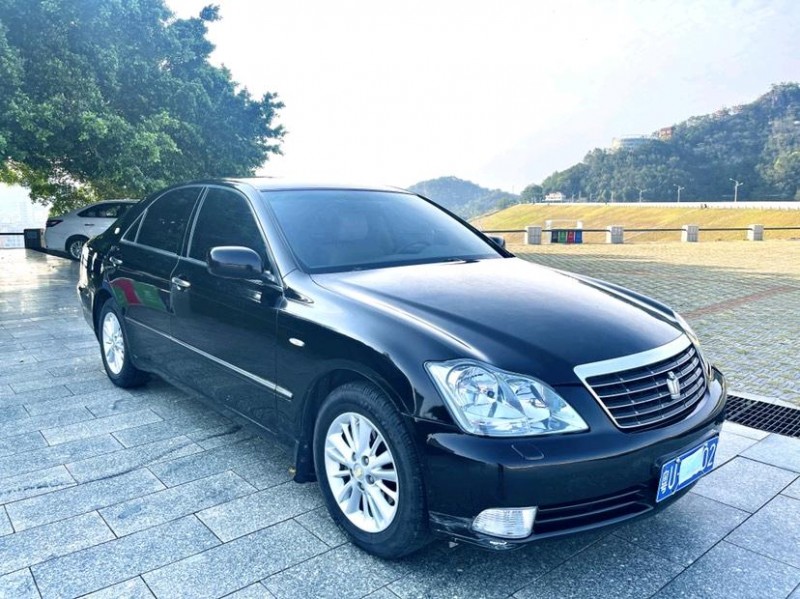 东莞05年丰田皇冠3