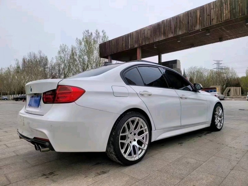 北京14年宝马3系9