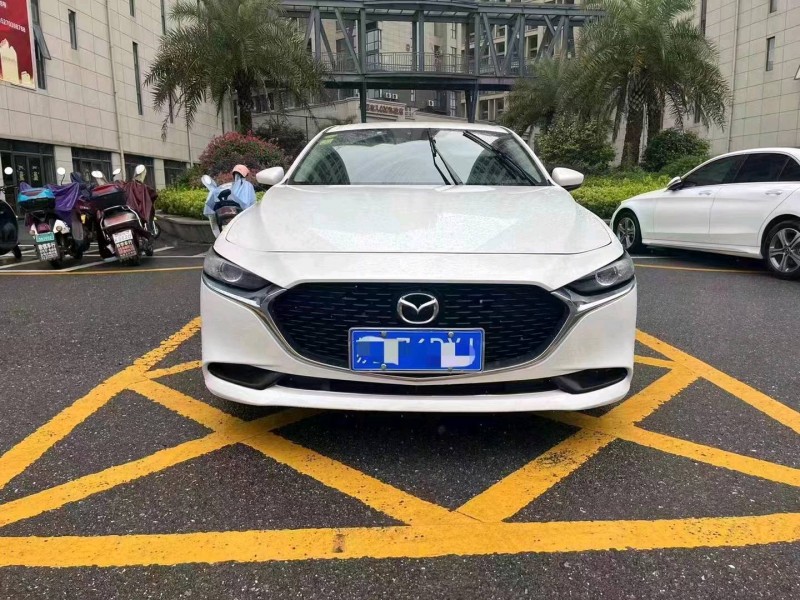 吉安21年馬自達昂克賽拉1