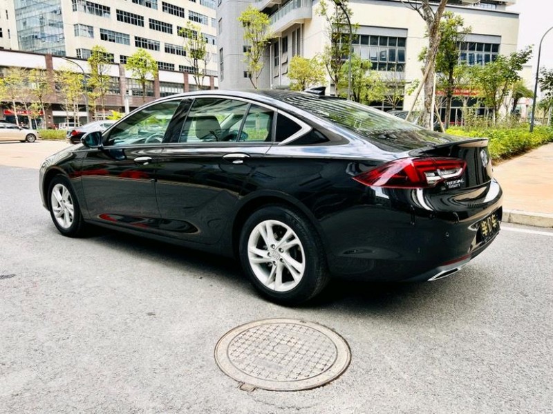 东莞20年别克君威1