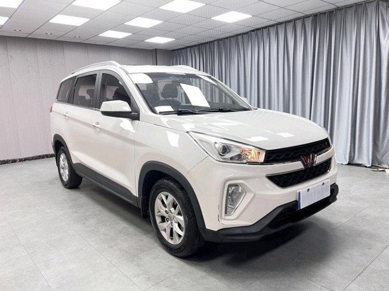 東莞18年五菱汽車宏光S32