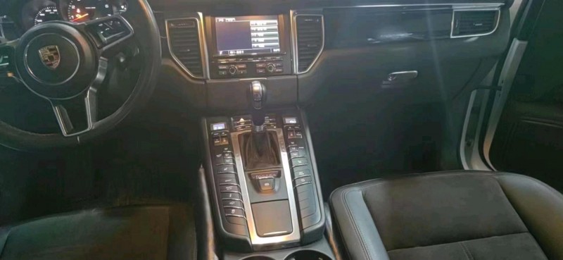 漳州15年保時捷Macan2