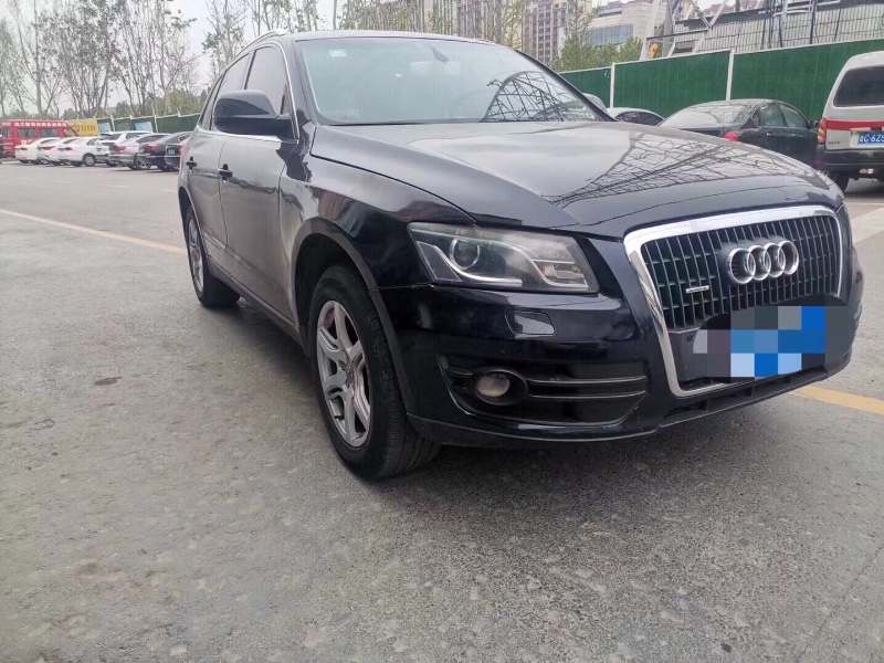 青岛10年奥迪Q58