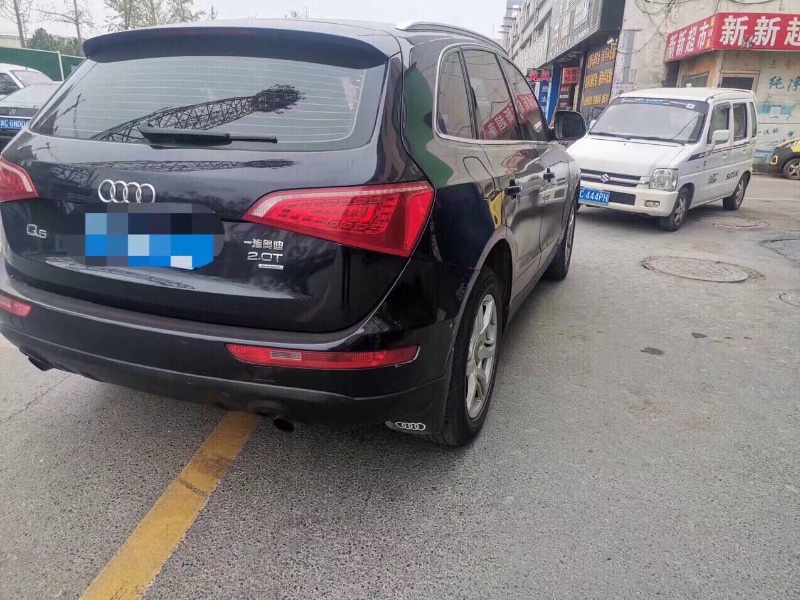 青岛10年奥迪Q53