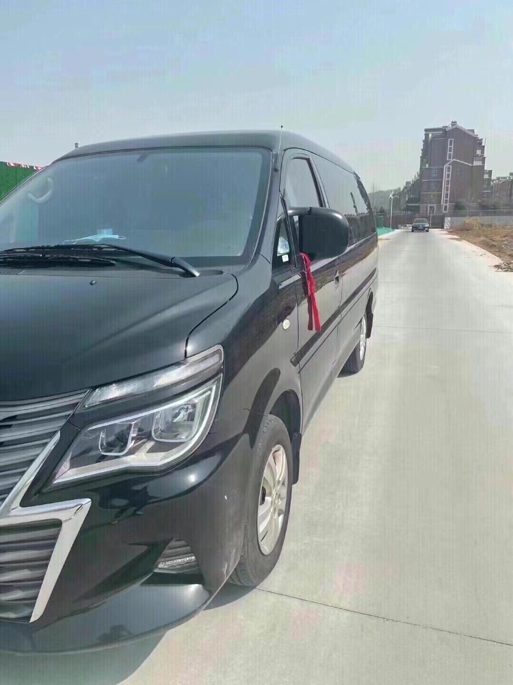 青岛20年东风菱智6