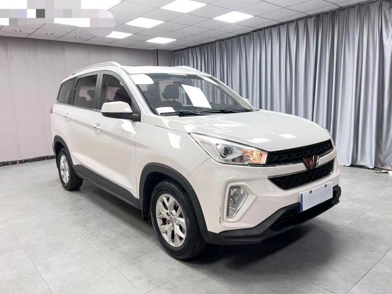 東莞18年五菱汽車宏光S32
