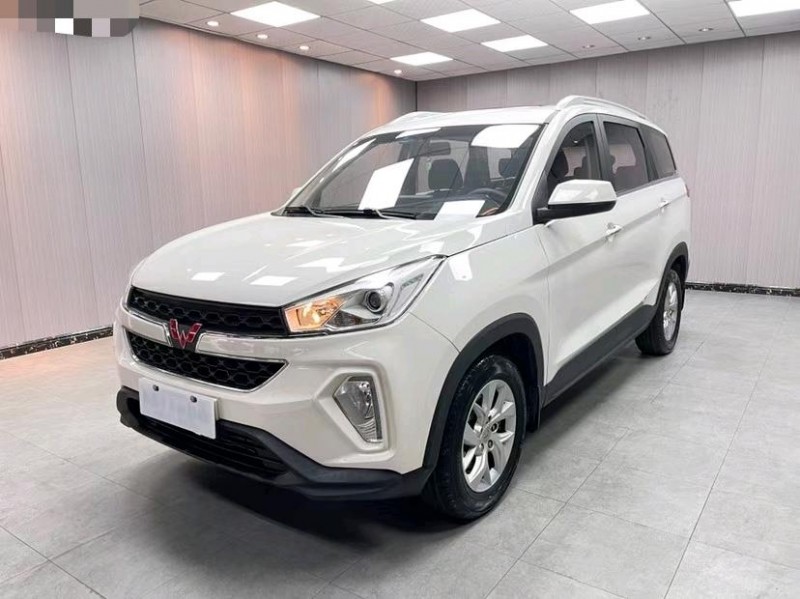 東莞18年五菱汽車宏光S33
